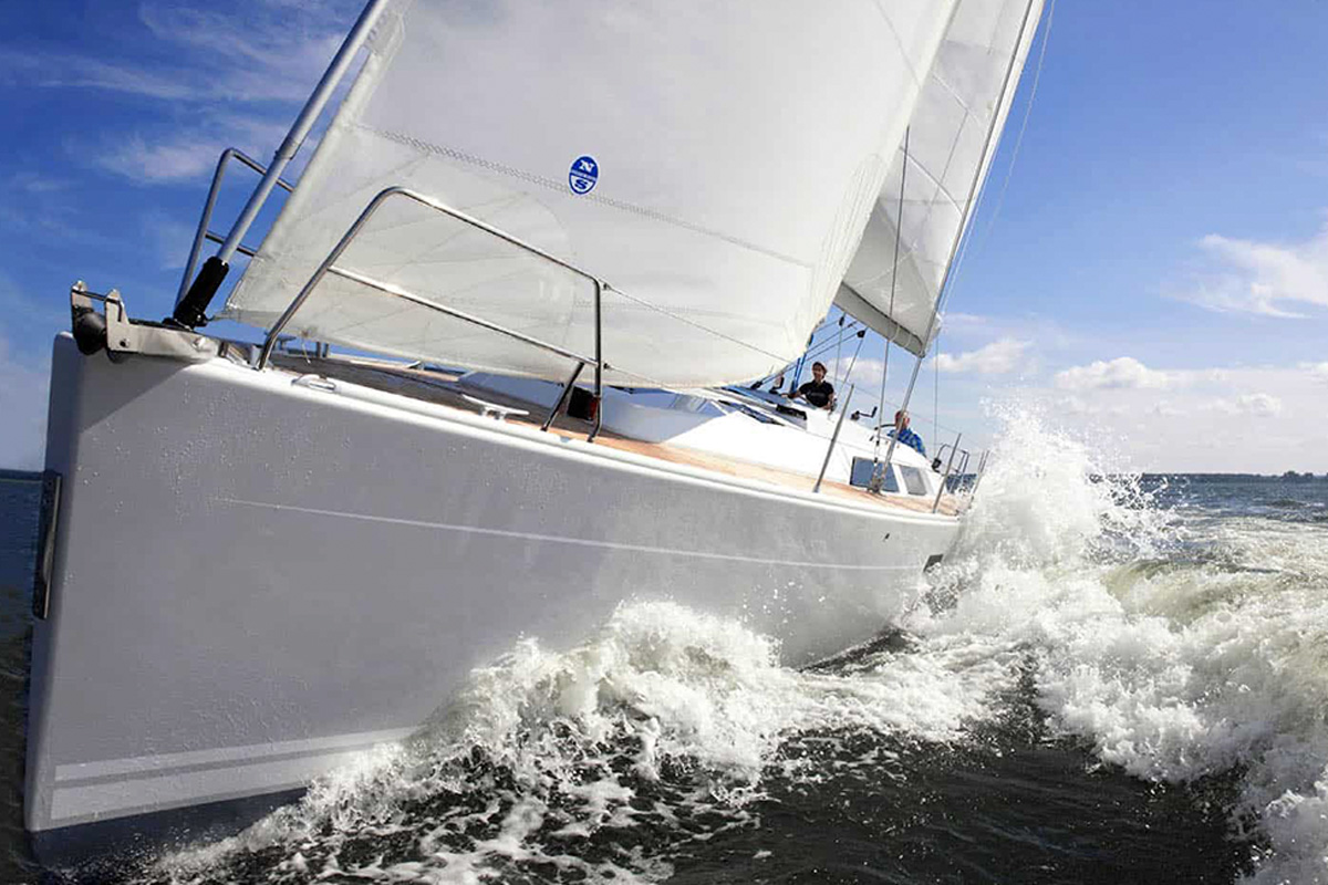 Barca-a-Vela---HANSE-400---salento-sunshine-porto-cesare-gallipoli