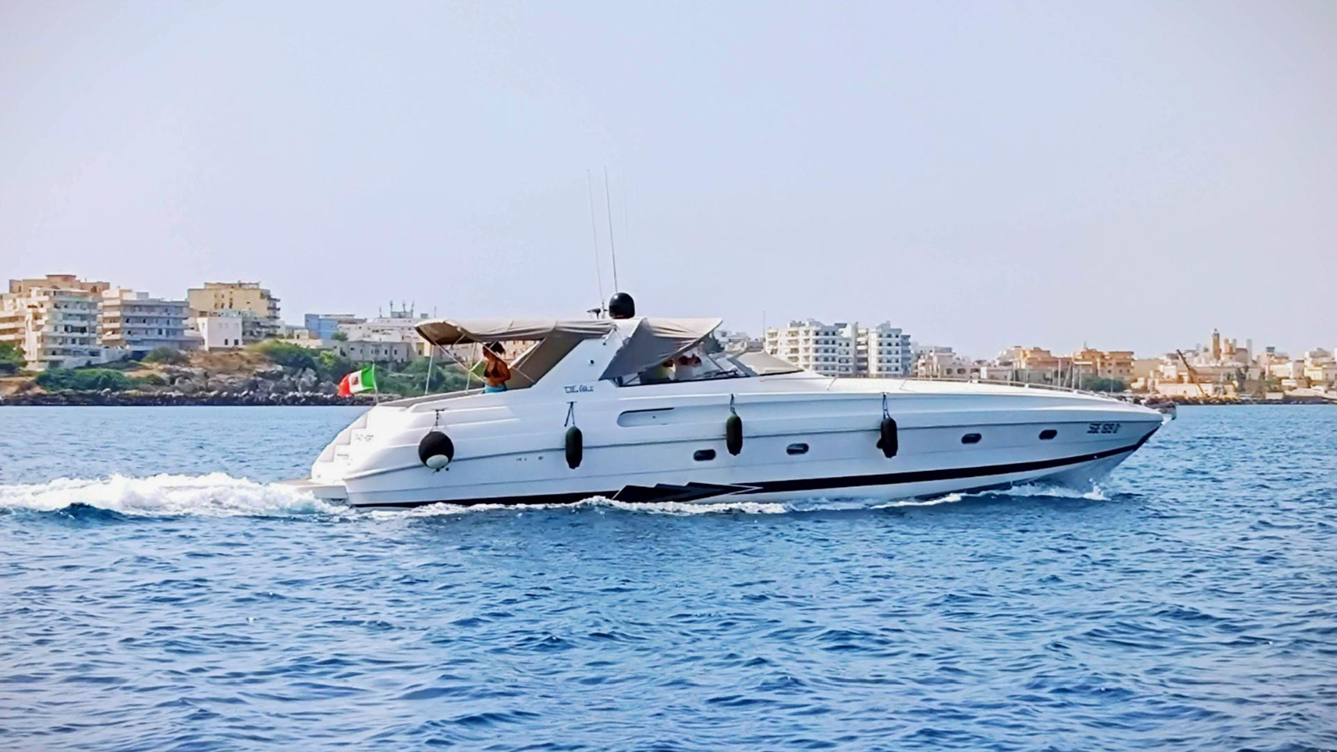 tullio-abate-salento-sunshine-noleggio-yacht-gallipoli-porto-cesareo